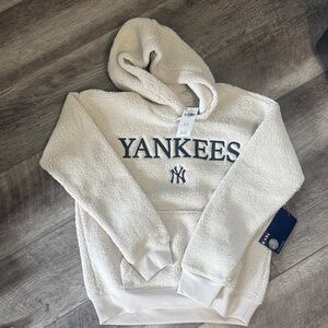 Abercrombie kids Offical merchandise Yankee Sherpa hoodie